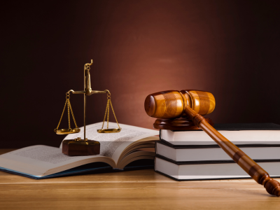 Legal Agreements Lawyer